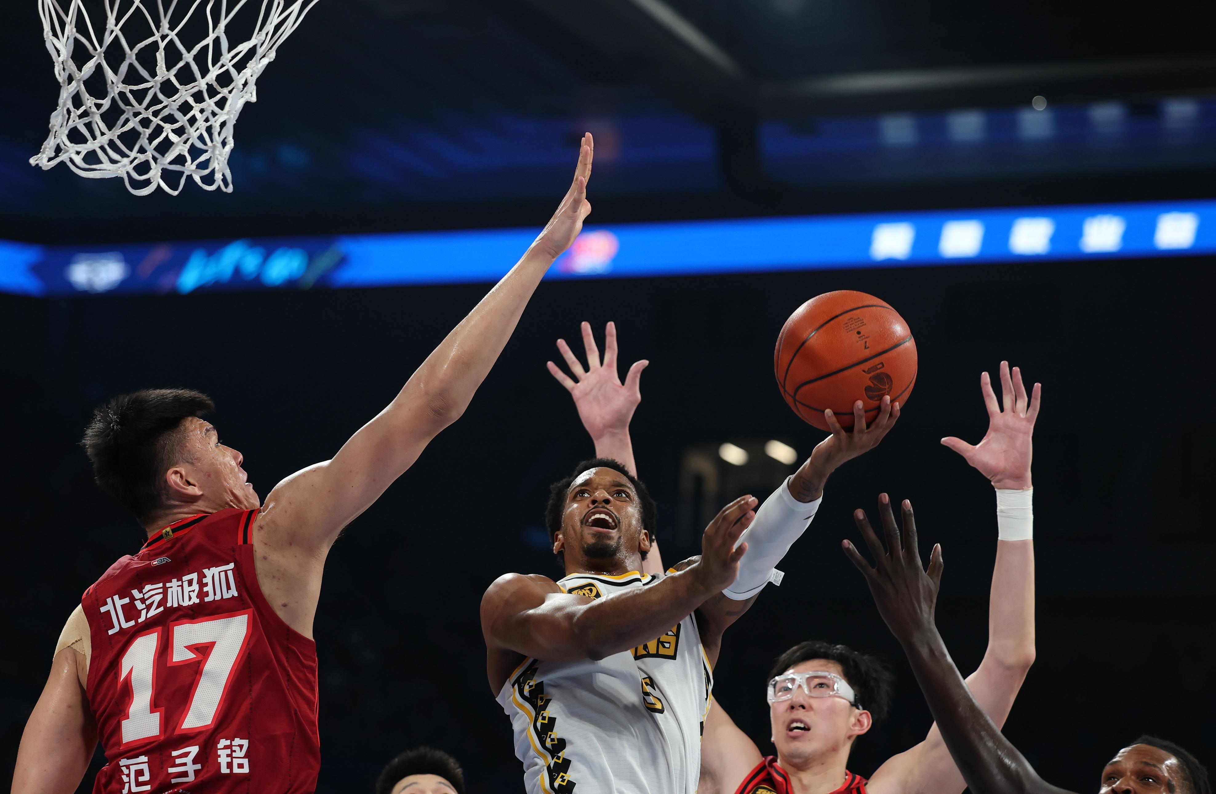 九游体育app-今夜广州队豪取连胜库里在DWG比赛中赛况扑朔迷离，网友：多伦多猛龙围绕欧篮联遗憾出局